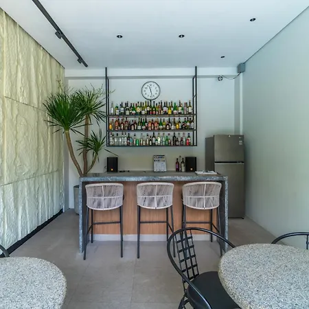 Tropicana Suites-3